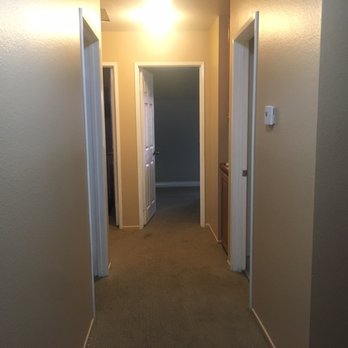 EAC Painting - The hallway was nice and evenly painted. - Painters Near Me - Adelanto, California EAC Painting - The hallway was nice and evenly painted. - Painters Near Me - Adelanto, California