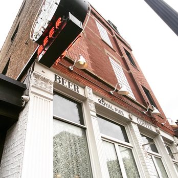Pleasant House Pub - Store front - British Near Me - Chicago, Illinois Pleasant House Pub - Store front - British Near Me - Chicago, Illinois