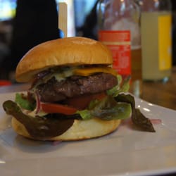 Burgermanufaktur - "Der Käsmacher"