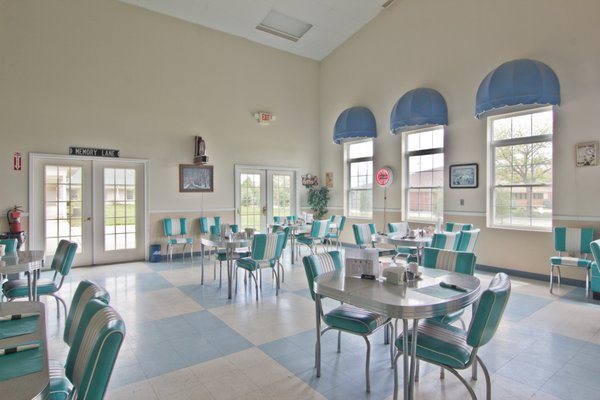 Golden Memories In Retirement Community