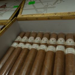 Cigar House Smoke Shop - White series Montecristo