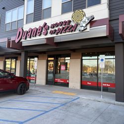 Duane's House of Pizza - Front of restaurant
