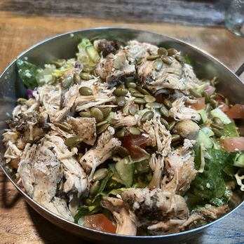 Lucky Luke Brewpub - Lemon agave quinoa salad with chicken - Breweries Near Me - Lancaster, California