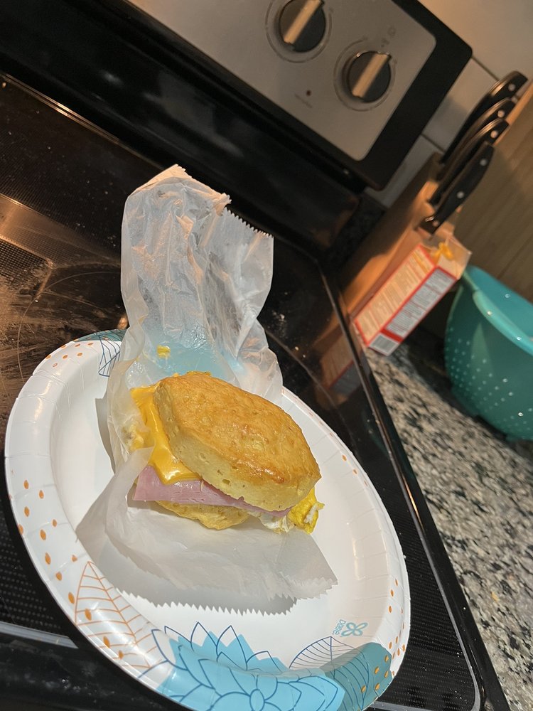 FRESH DONUTS Updated June 2024 48 Photos & 25 Reviews 6321 Joe