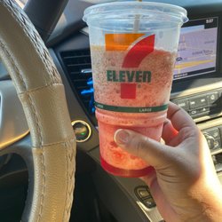 7-Eleven - Cherry Coke Slurpee!!