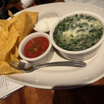 Houston's Restaurant - Chicago-style Spinach Dip - New American Near Me - Scottsdale, Arizona Houston's Restaurant - Chicago-style Spinach Dip - New American Near Me - Scottsdale, Arizona