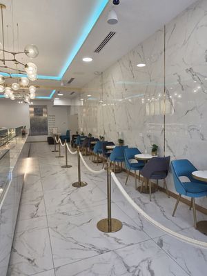 Le French Patisserie by null