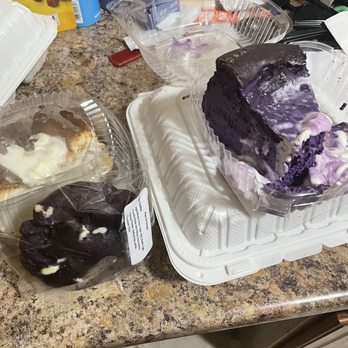 Plain & Simpol - Ube Burnt Cheesecake Ube Cookie Burnt cheesecake Very good - Filipino Near Me - Metuchen, New Jersey