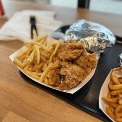 Kluck’s Krispy Chicken - Kids meal