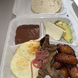 Plato Tipico (Plantains, Steak, cheese, avocado, 2 tortillas)