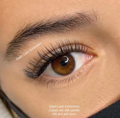 Glam Lash Extension by null