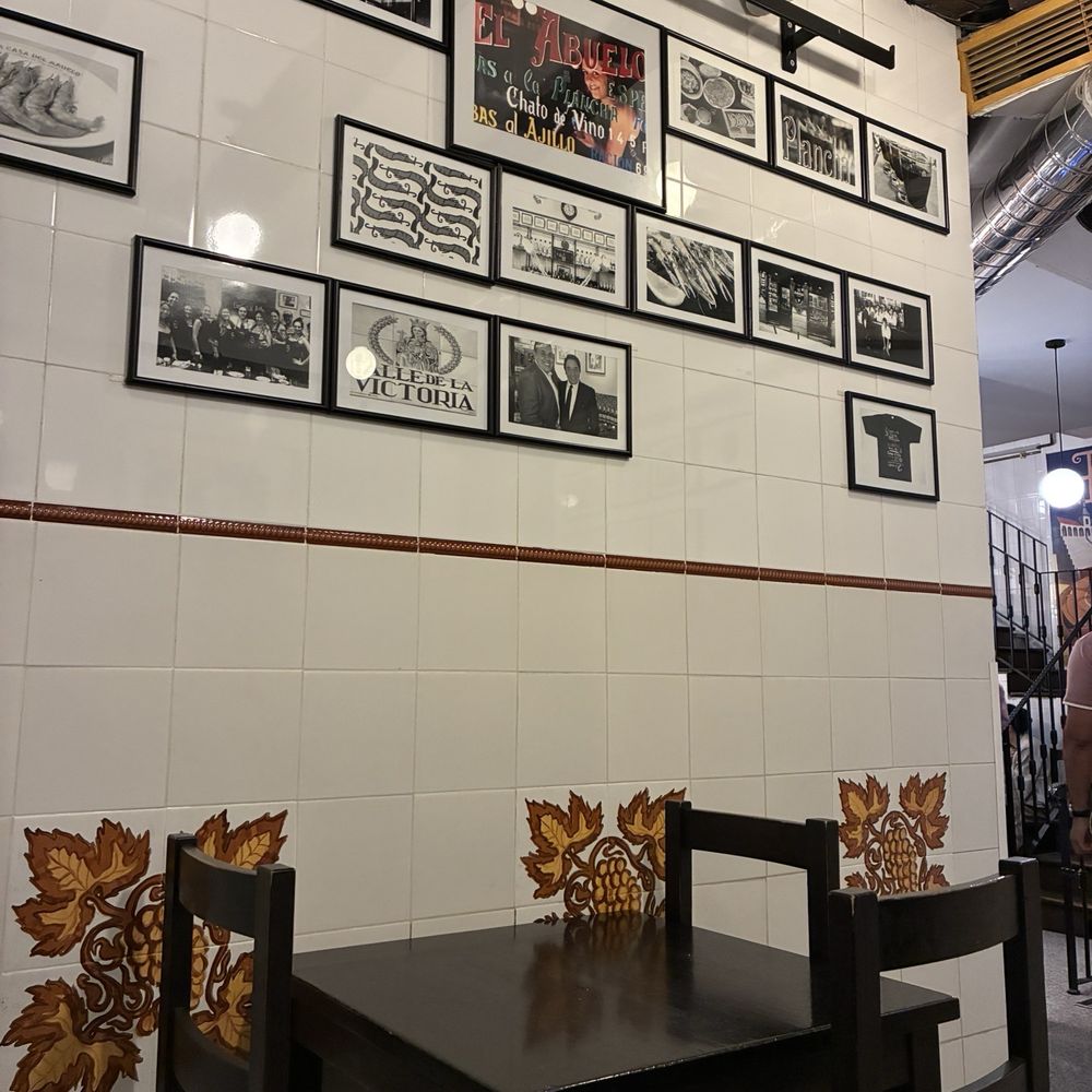 La Casa del Abuelo - Tapas Bars Near Me - Madrid, M La Casa del Abuelo - Tapas Bars Near Me - Madrid, M