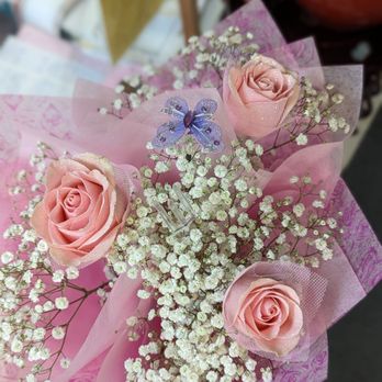 Monterey Park Florist - Hong style bouquet (3 roses pink, paper also picked pink). - Florists Near Me - Monterey Park, California