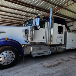 Freddy's Garage - Our newest heavy duty wrecker- F007!