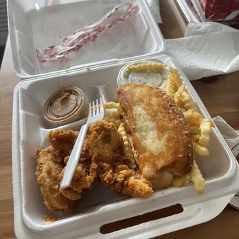 Raising Cane's - 4 piece combo - Fast Food Near Me - Philadelphia, Pennsylvania Raising Cane's - 4 piece combo - Fast Food Near Me - Philadelphia, Pennsylvania