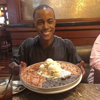 BJ's Restaurant & Brewhouse - Pizookie Platter. Cookies and Cream, Chocolate Chip, Salted Caramel. Ah. May. Zing. - American Near Me - Concord, California