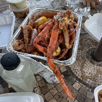 Lonestar Crabshack - 7. Lonestar Special Special Spicy Citrus (Lemon Pepp, Chili Lime, Orange X, Lime Juice) Peach Cobbler Banana Pudding - Seafood Near Me - Pflugerville, Texas