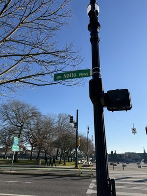 Mill Ends Park by null