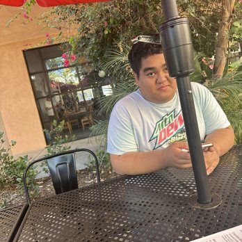 Burattino Brick Oven Pizza - Son 2 - seating outside - Pizza Near Me - Carson, California