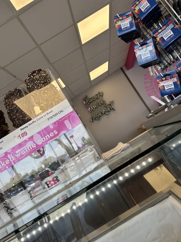 BASKINROBBINS Updated September 2024 44 Photos & 33 Reviews 5460