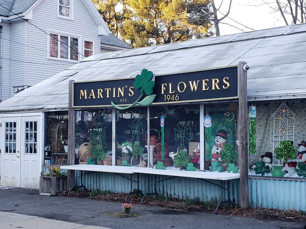 MARTIN’S FLORIST & GREENHOUSE Updated August 2024 39 Photos & 32