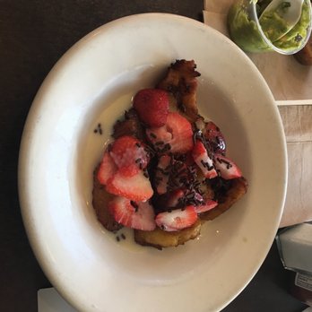 Señor Fish - Plantains with strawberries and chocolate - Mexican Near Me - South Pasadena, California Señor Fish - Plantains with strawberries and chocolate - Mexican Near Me - South Pasadena, California