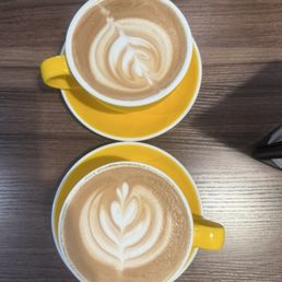 Love coming here to enjoy coffee and the quietness with my love.