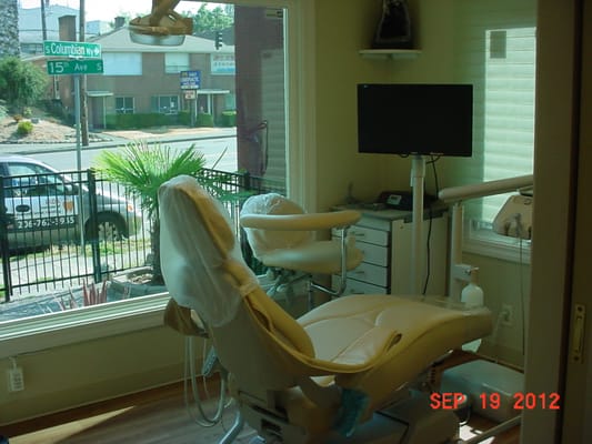 State-of-the-art dental equipment and technology in modern practice