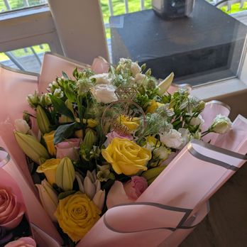 Tinh Thuong Flowers - Florists Near Me - San Jose, California Tinh Thuong Flowers - Florists Near Me - San Jose, California