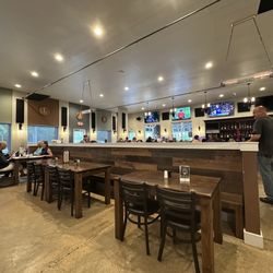 PSJ Cellar Restaurant And Bar - Restaurant