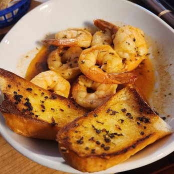 Sharkeys - 1/2 lb Key West Shrimp in garlic broth - American Near Me - Key Largo, Florida