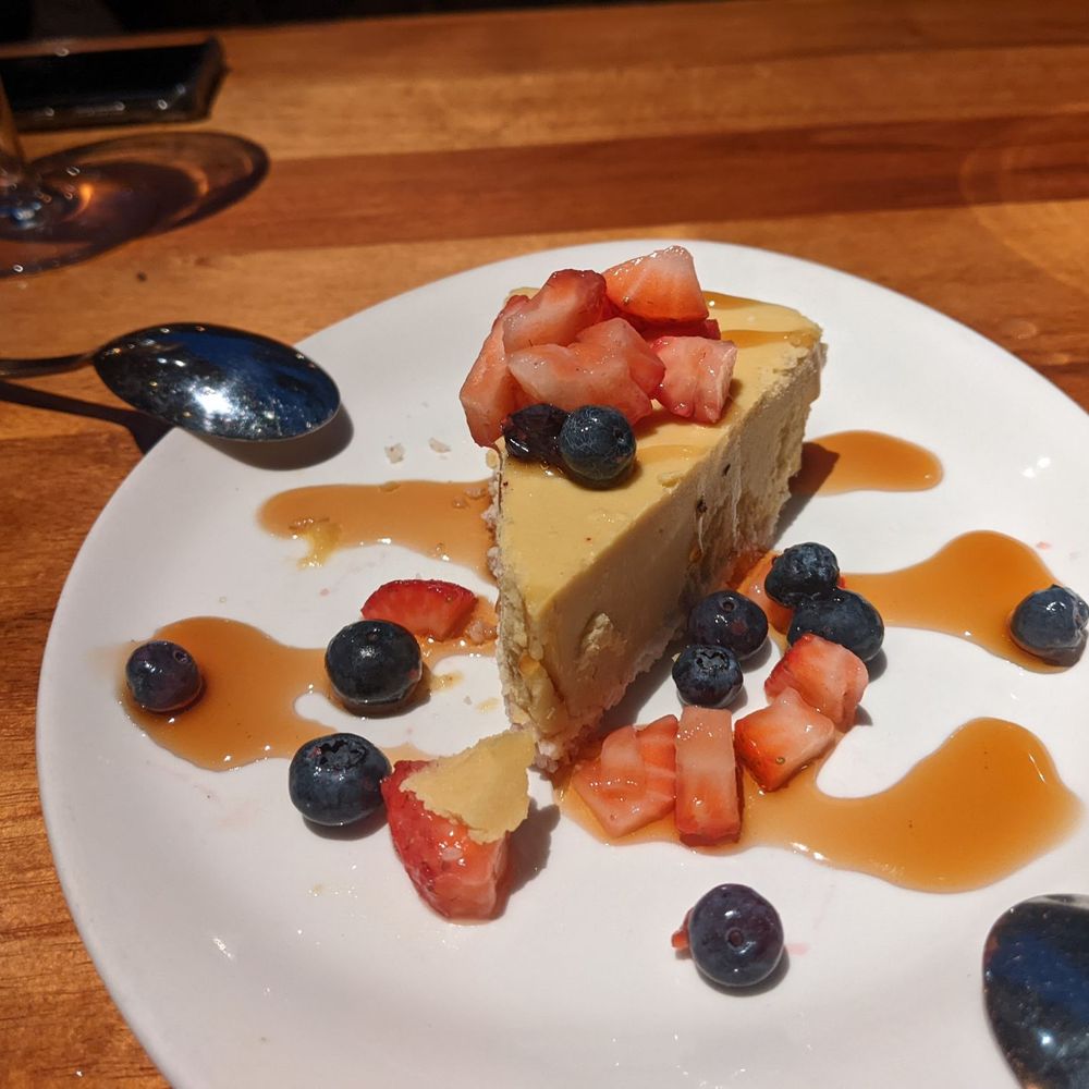 Keoki's Paradise - mango pie - Seafood Near Me - Koloa, Hawaii Keoki's Paradise - mango pie - Seafood Near Me - Koloa, Hawaii