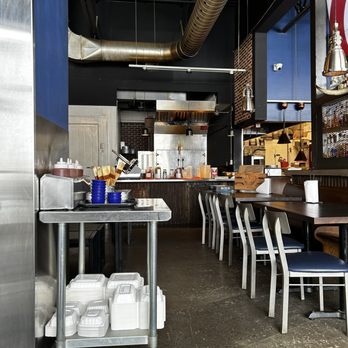Smoke 'N' Barrel - Sauce station and tables - Barbeque Near Me - Kingston, Ontario