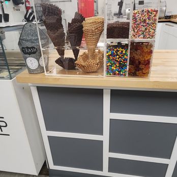 Sundae Scoop - Cone and toppings selections - Ice Cream & Frozen Yogurt Near Me - Virginia Beach, Virginia Sundae Scoop - Cone and toppings selections - Ice Cream & Frozen Yogurt Near Me - Virginia Beach, Virginia