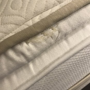 Hyatt Regency Chicago - What is this?!? On my mattress - Hotels Near Me - Chicago, Illinois