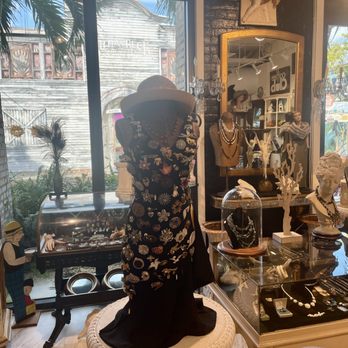 In One Era - Jewelry Near Me - Key West, Florida In One Era - Jewelry Near Me - Key West, Florida