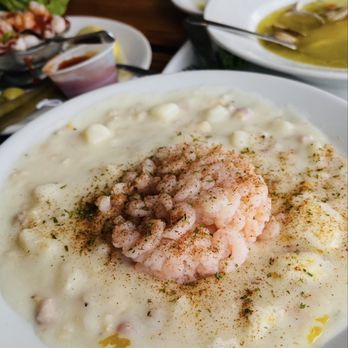 Mo's Seafood & Chowder - Seafood Near Me - Seaside, Oregon