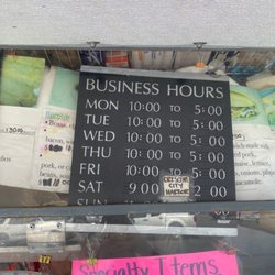 Juanitas Taco Truck - These are their hours