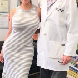 Best Plastic Surgery Practice - Come one come all! Queremos una linda cuerpo más barato es aqua con el major cirujano John Walker MD