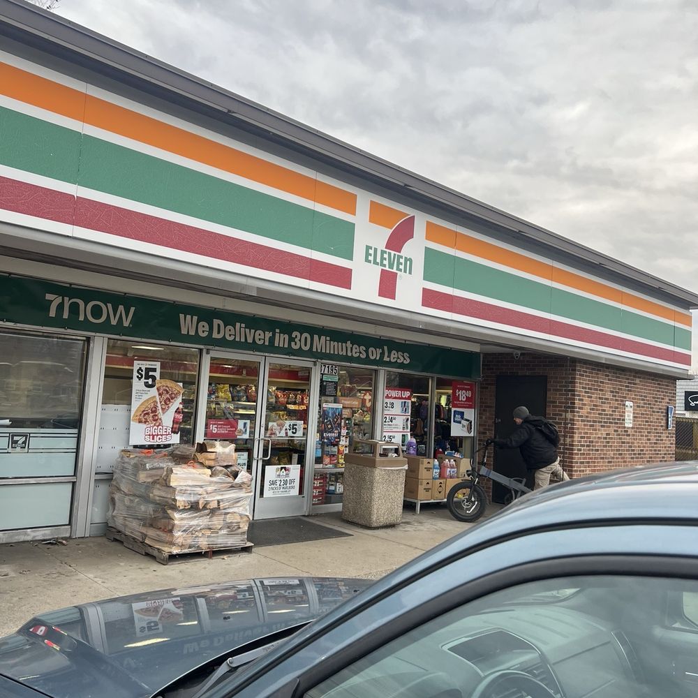 7-Eleven - Convenience Stores Near Me - Clinton Township, Michigan