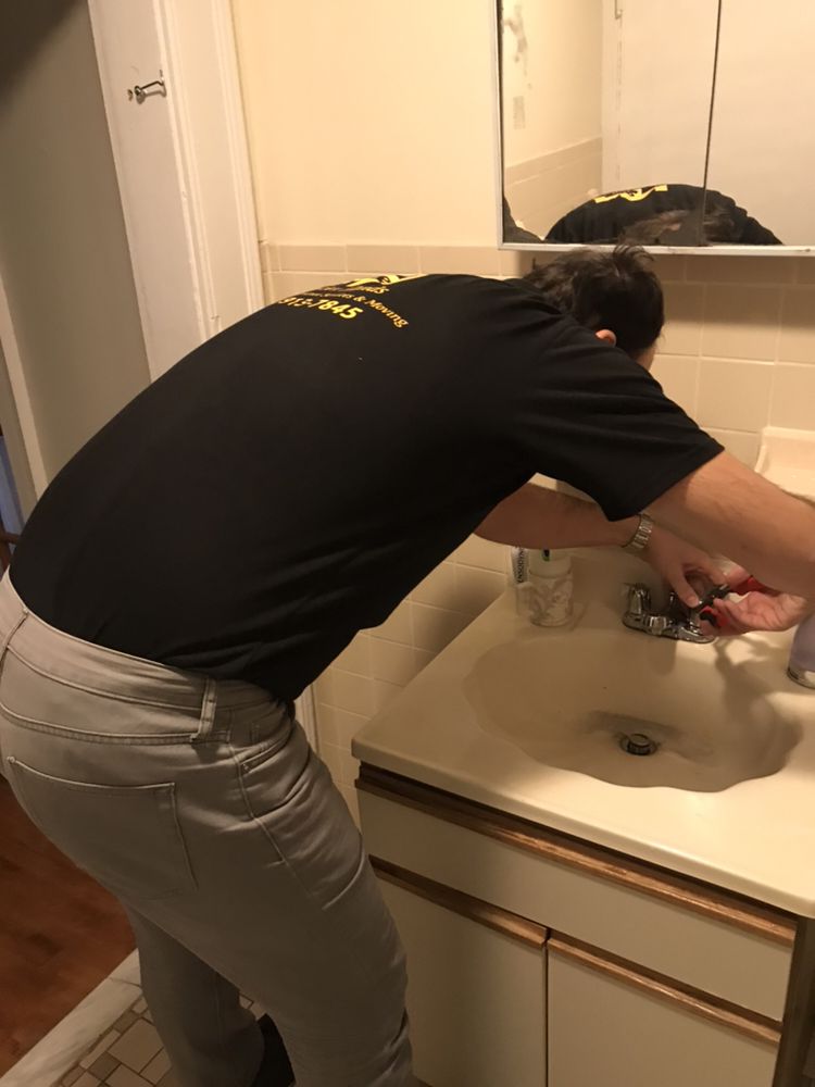 Slide of N&N Golden Hands