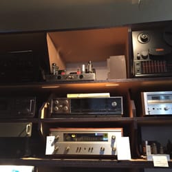 Groove Merchants - An old kit tube amp and various other vintage equipment.