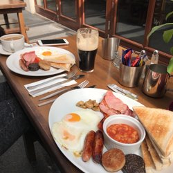 Forty Four - Irish breakfast fast and friendly