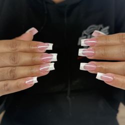 Milky white French tips - simple yet elegant
Long square shape that flatters your hands
Perfect for everyday wear or special occassions