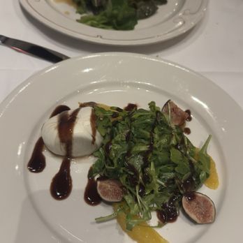 Porto Leggero - Burrata Salad and Portobello Milanese - Italian Near Me - Jersey City, New Jersey Porto Leggero - Burrata Salad and Portobello Milanese - Italian Near Me - Jersey City, New Jersey