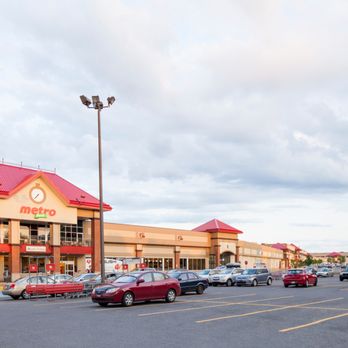 Carrefour Charlesbourg - Shopping Centers Near Me - Quebec City, Quebec Carrefour Charlesbourg - Shopping Centers Near Me - Quebec City, Quebec