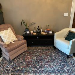 Meditate with Jenny - Comfortable setting for meditation and channeled spirit life coaching