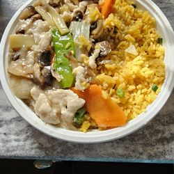 Happy Dragon - Moo good gai pan lunch special with yellow rice #yum #ReviewsByRL