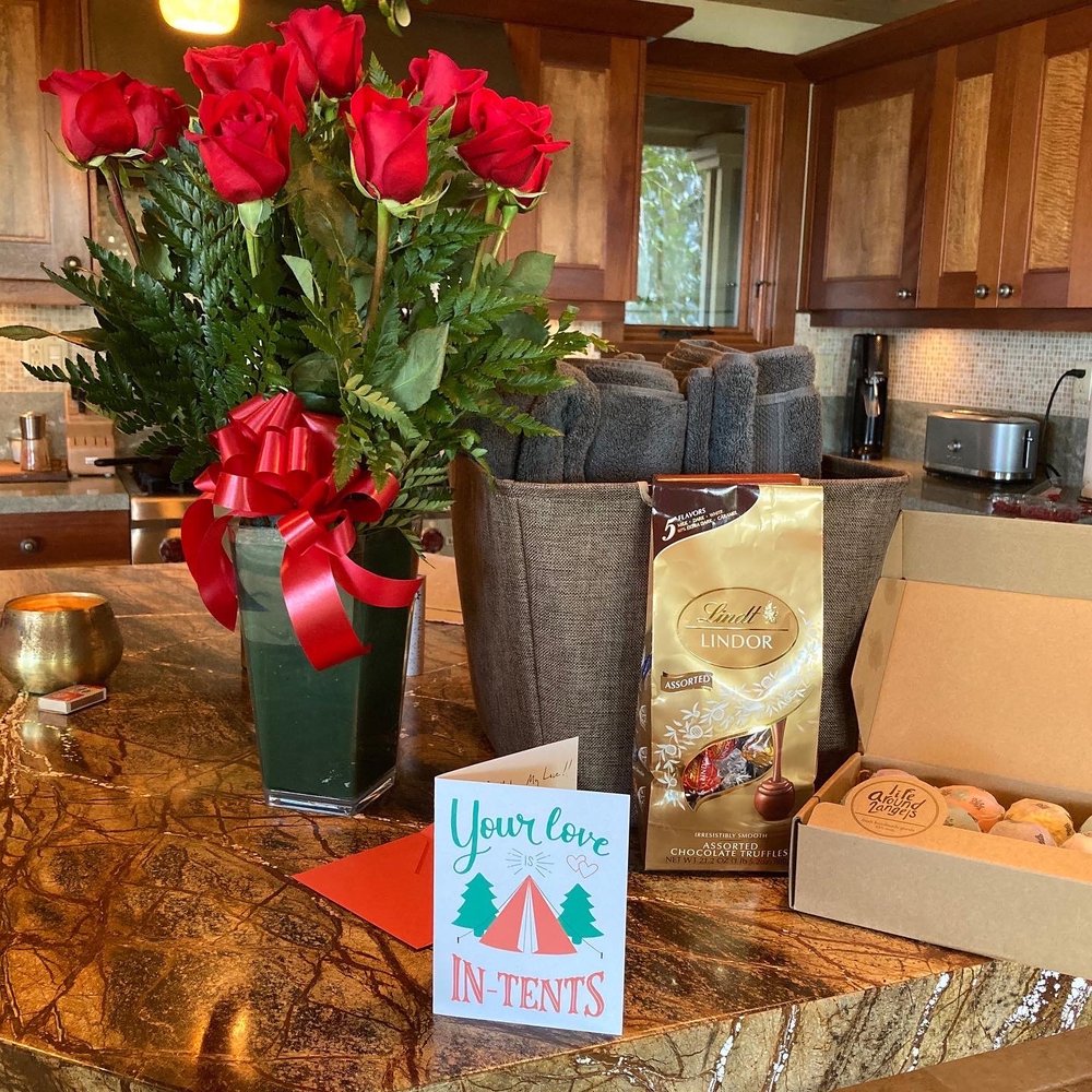 FLOWERS BY JR LOU & T Updated September 2024 59 Photos & 85 Reviews