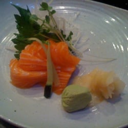 Mizu Japanese Steakhouse - Salmon sashimi